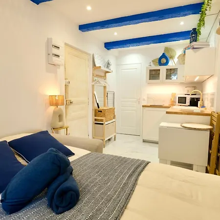 Le Petit Santorin